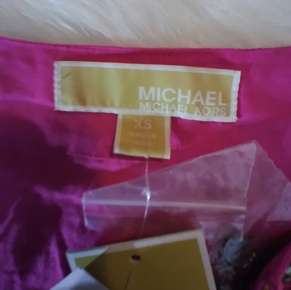 3/$15 NWT Michael Kors hot pink boho style top - Picture 4 of 12